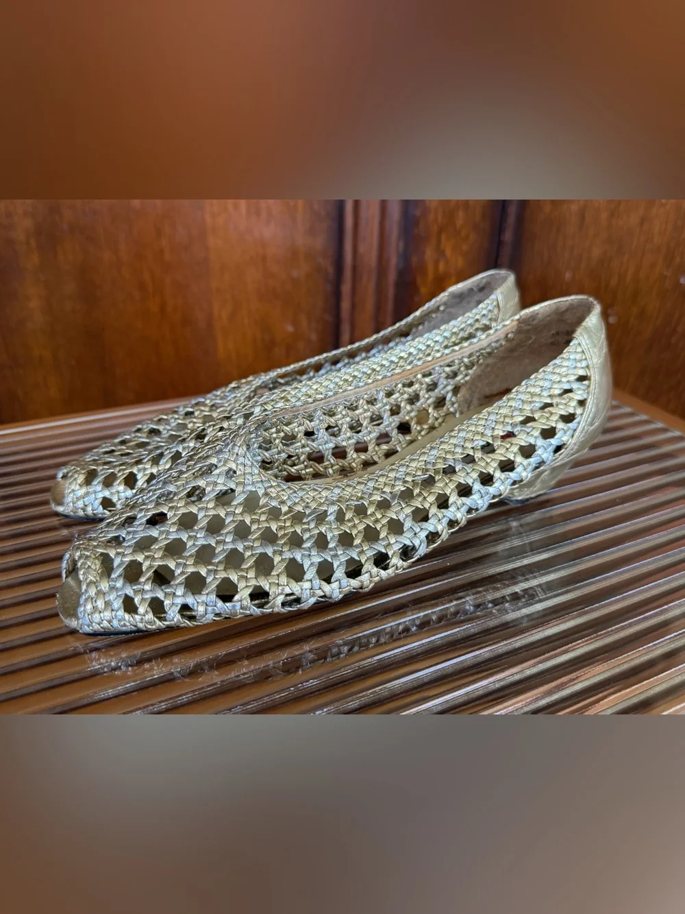 Vintage 1980s Two Tone Metallic Gold & Silver Woven Peep-Toe Flats, size 6 / 7